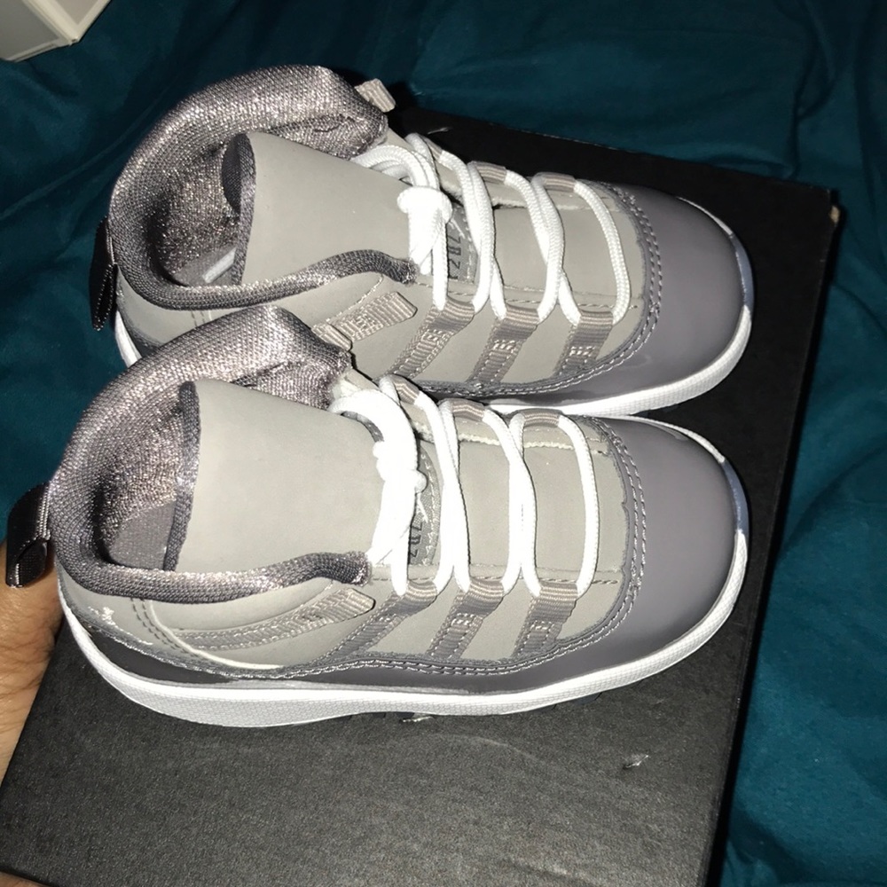 Cool grey 11 (td) size 6c brand new